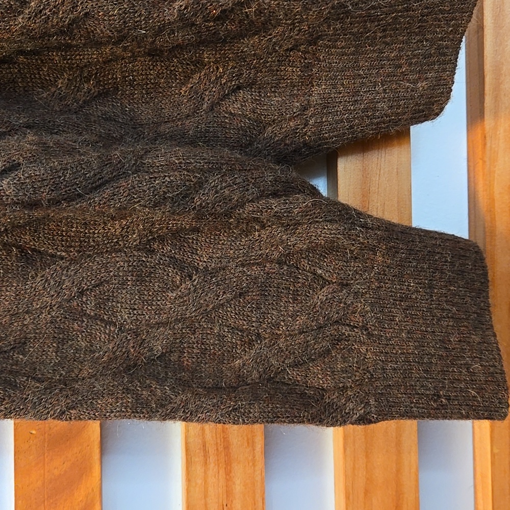 Daniel Cremieux V-Neck Cable‎ Knit Sweater - Brown - Picture 4 of 4